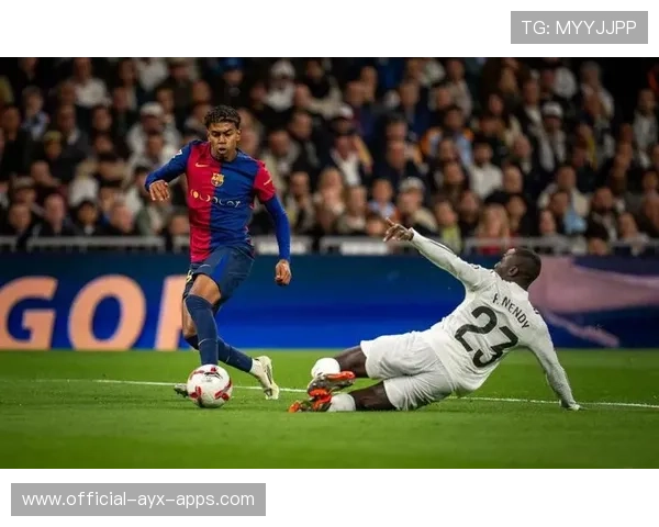 巴萨水货逆袭成金球先生，震撼全球足坛，巴萨队史金球奖