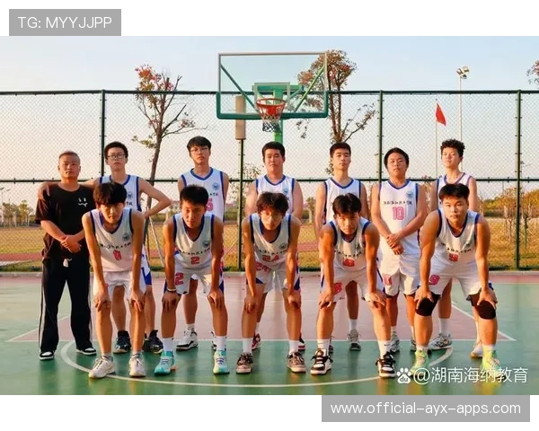 拼搏是中国篮球永恒的旋律,拼搏是一种 拼搏是中国篮球永恒的旋律,拼搏是一种