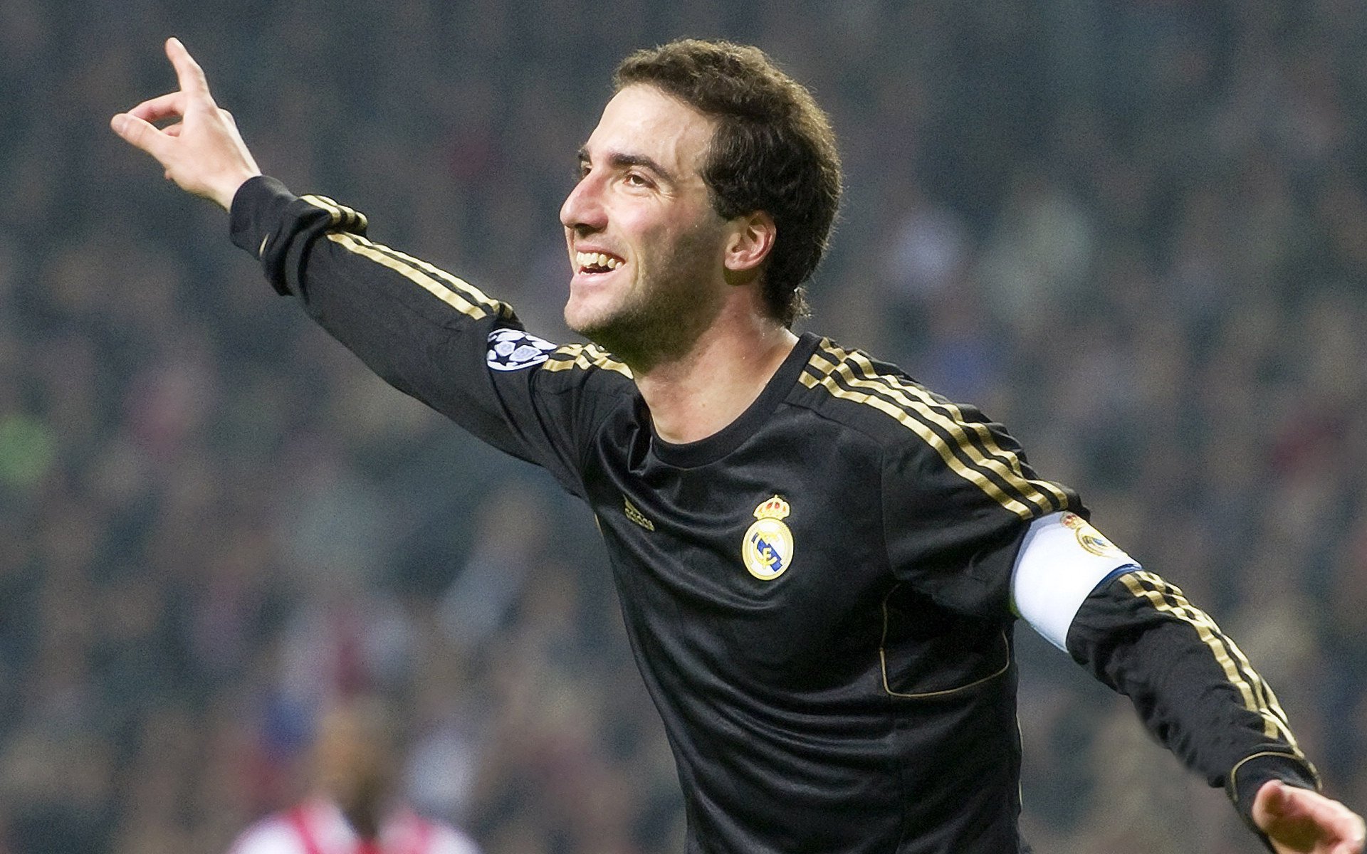 外援政策频繁调整引发不确定性，外援规划政策